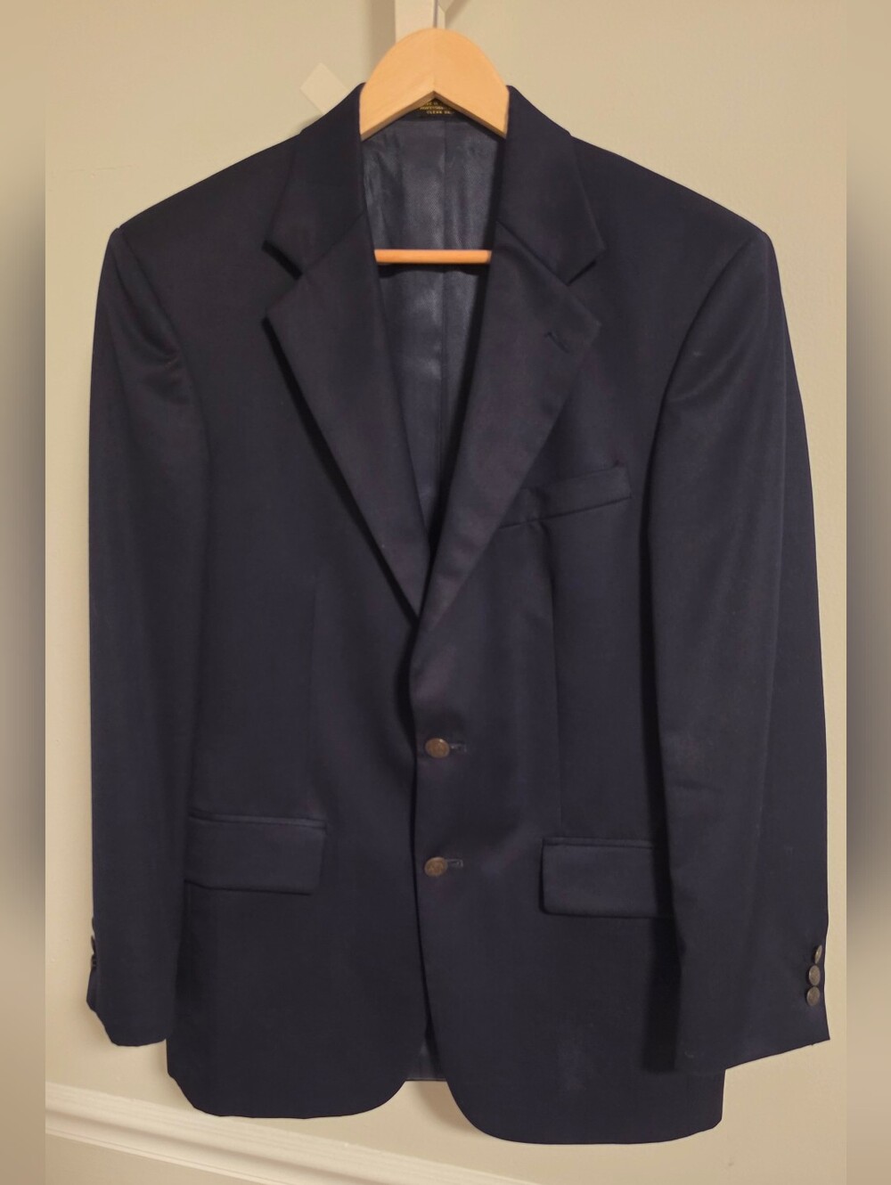 Oscar de la Renta Menswear Black Wool Blazer 38R Two Button Gold Crest Buttons
